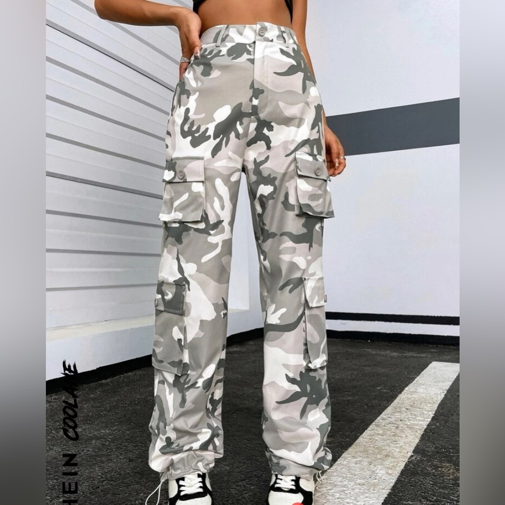 SHEIN cargo pants. Gray camo.